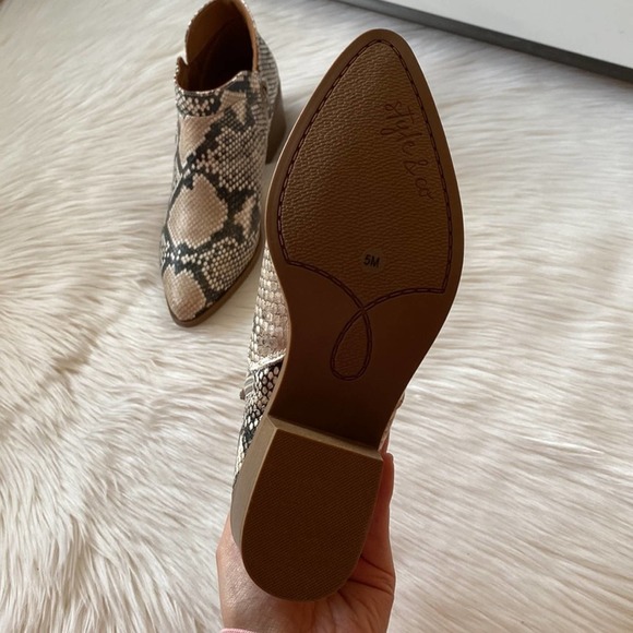 Style Co Vidyaa Ankle Booties Natural Snake 5M - Picture 5 of 12